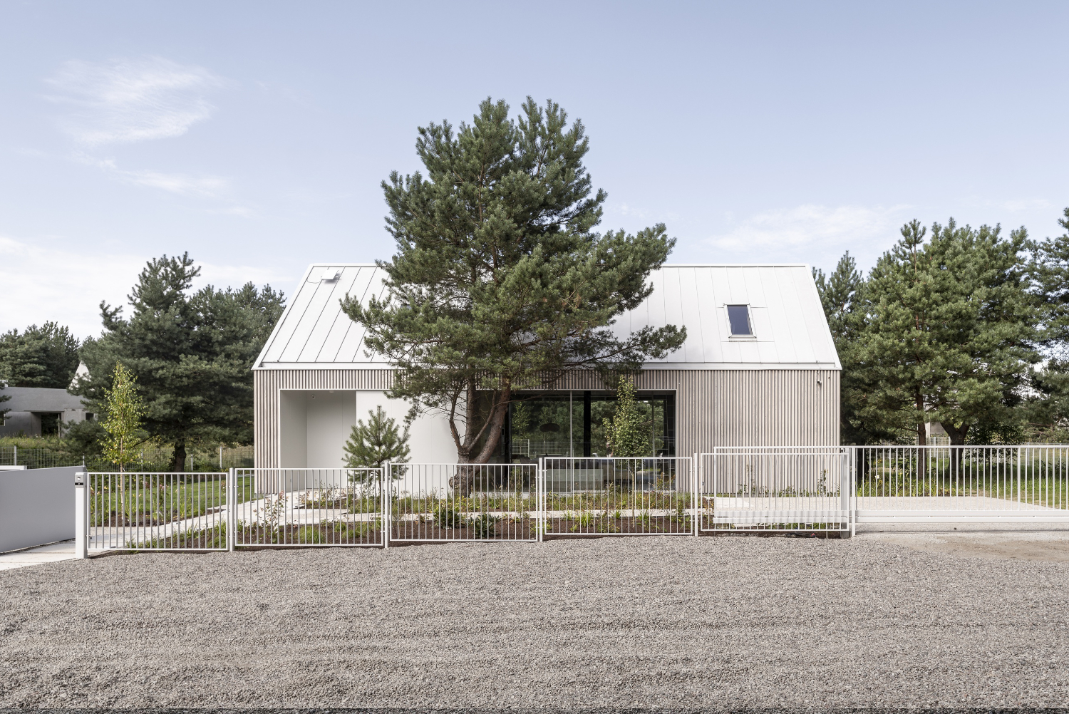 Kownatki Lake House